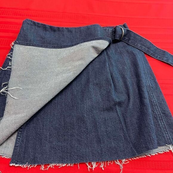 Madewell Raw Hem Denim Skirt Size 2 - Picture 3 of 7
